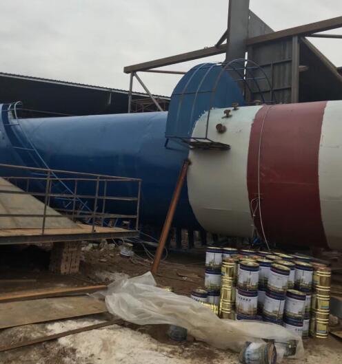 脫硫塔防腐材料堆放不規(guī)范 脫硫塔防腐材料堆放不規(guī)范