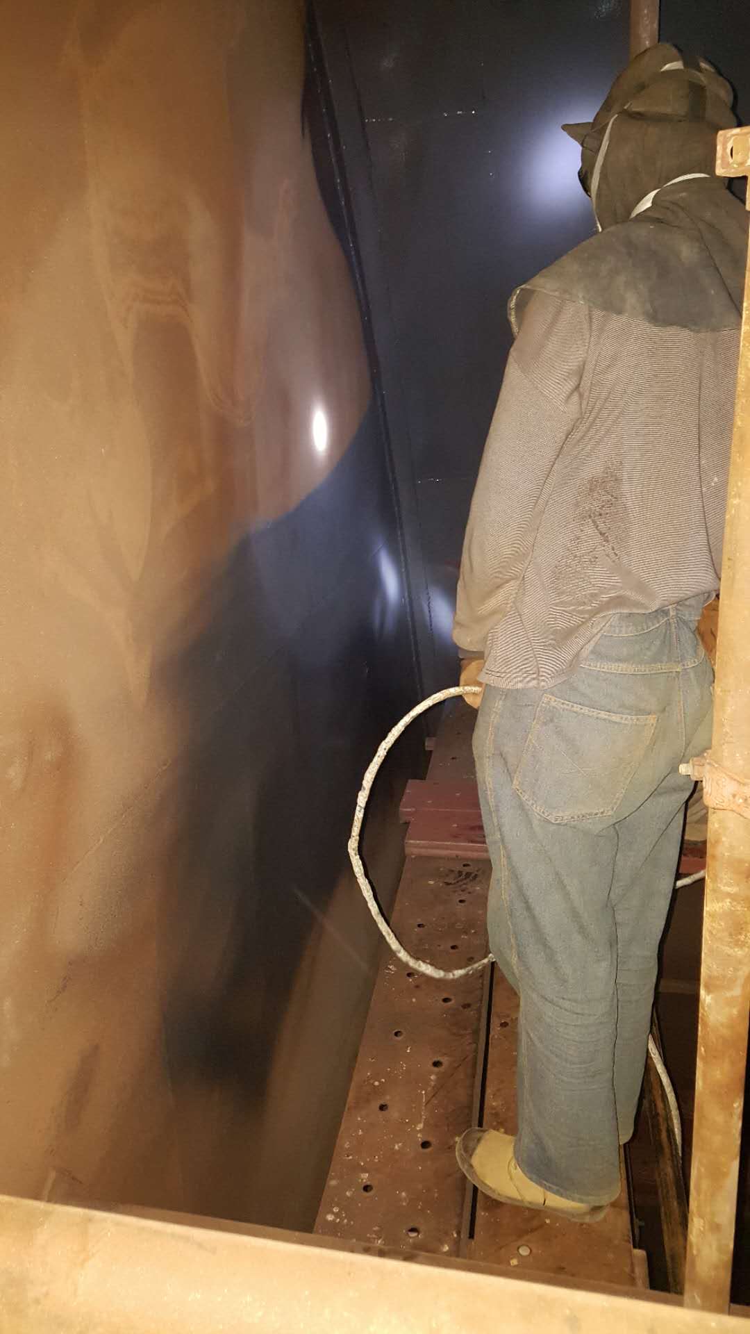 脫硫防腐鱗片膠泥襯里減緩應力腐蝕的機理 脫硫防腐鱗片膠泥襯里減緩應力腐蝕的機理